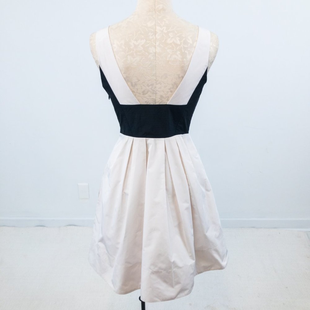 BCBGMaxAzria 2 Colorblock Mini Dress White Black - Picture 6 of 9